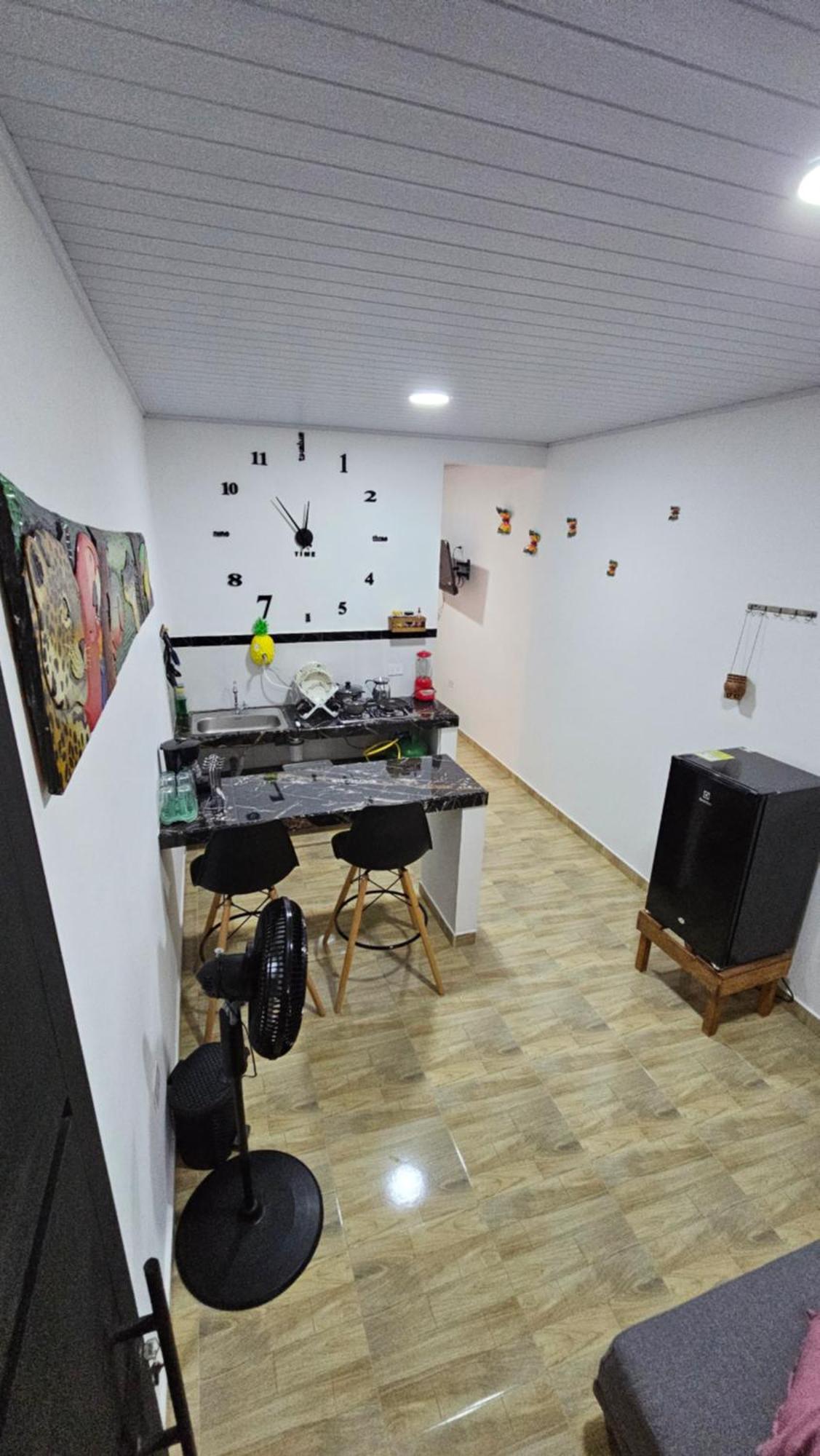 Apartment Amazon Minimalist